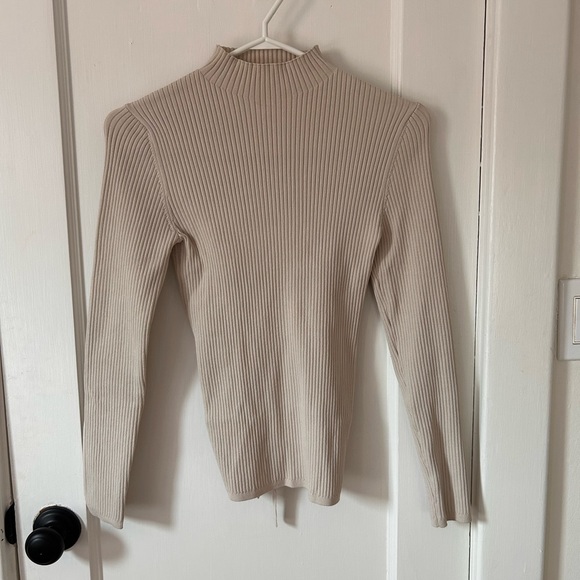 Babaton // sculpt knit tie back top - Picture 3 of 4